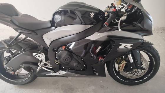 SUZUKI GSX-R1000 SUZUKI GSX-R1000